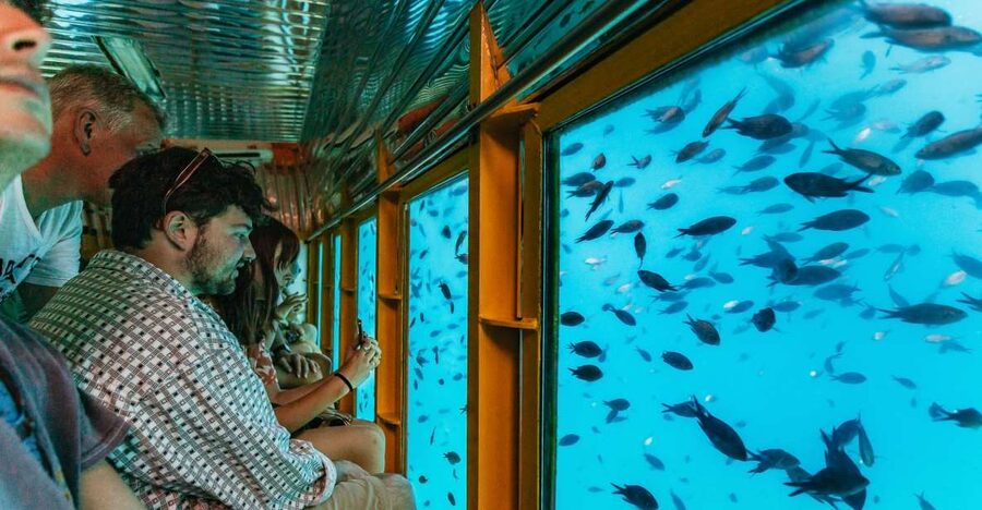Agios Nikolaos: Semi-Submarine Cruise - Getting on board at the port of Agios Nikolaos (and what to do first)