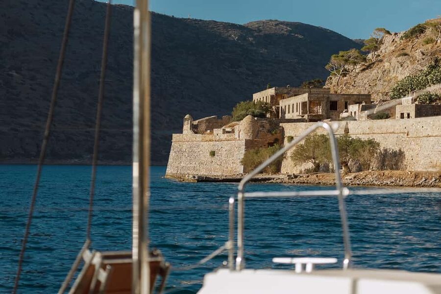 Agios Nikolaos: Spinalonga AM Catamaran Cruise with Lunch - Meeting at Marina Agios Nikolaos, Then Getting Settled Fast