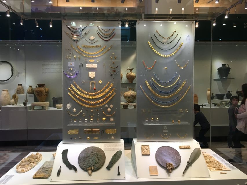 Best of Heraklion : Knossos - Arch.Museum - City tour - The Archaeological Museum: a guided look at Bronze Age artifacts you can actually see