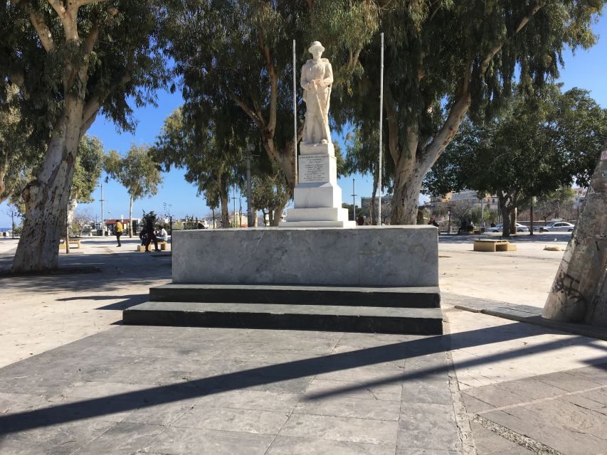 Best of Heraklion : Knossos - Arch.Museum - City tour - Knossos Palace: skipping the line and walking into the Minos and Minotaur story