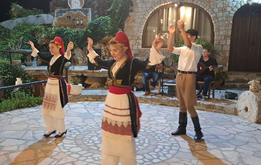 Chania: Cretan Folklore Dance Show with Dinner - Key things to know before you go