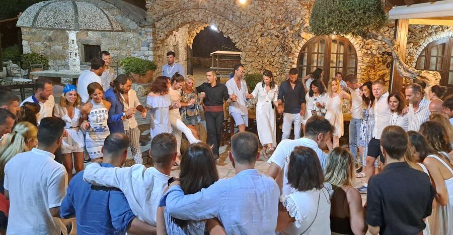 Chania: Cretan Folklore Dance Show with Dinner - A Cretan night with dinner, dance, and real participation in Chania
