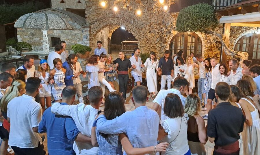 Chania: Cretan Folklore Dance Show with Dinner - What the live music and costumes add to the experience