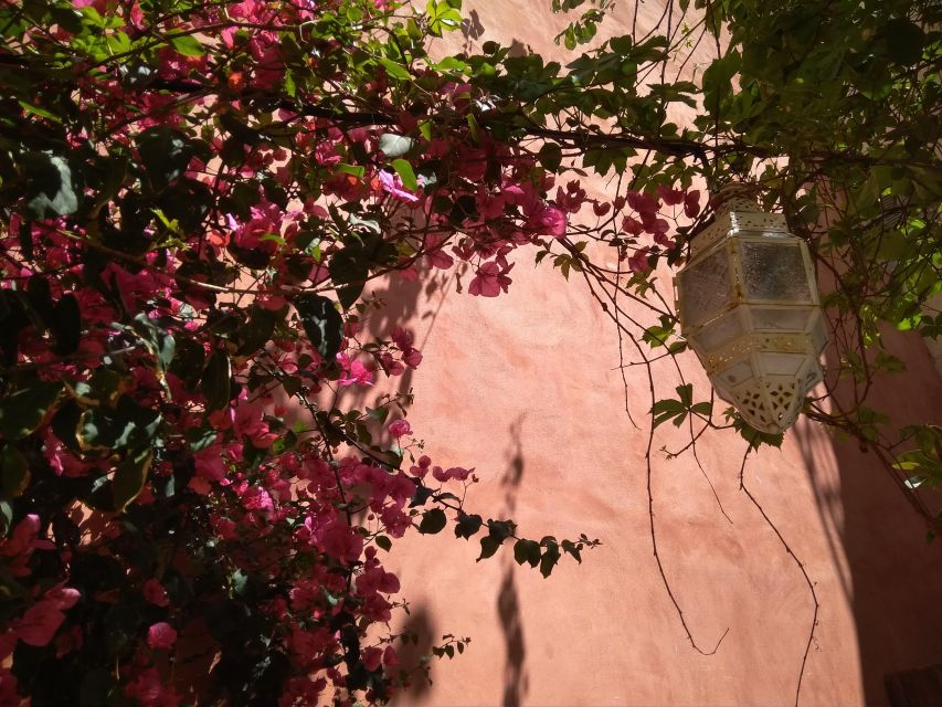 Chania Old Town: Artisans & Sightseeing Walking Tour - Morning vs Afternoon: Bougatsa Breakfast or Cheese Tasting