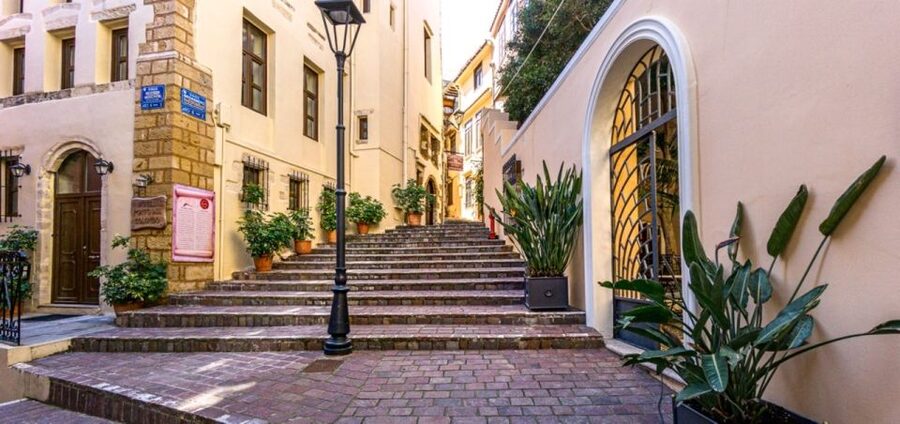 Chania: Private Guided Food and Wine Walking Tour with Lunch - Old Town Free Time for Shopping, Sightseeing, and Breathing Space