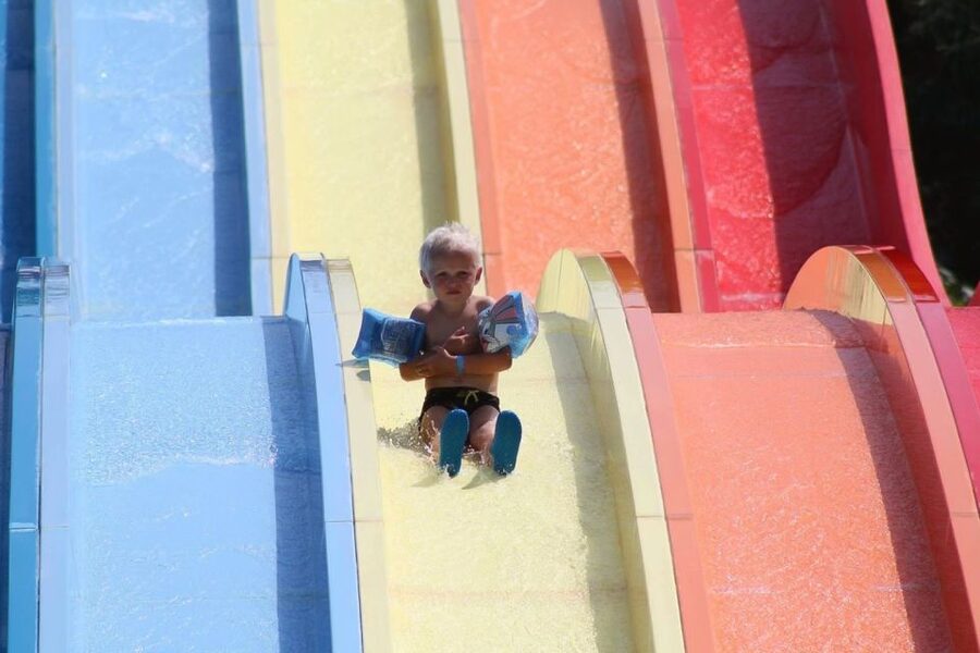 Chania & Rethymno:Limnoupolis Water Park with Lunch+Transfer - The lazy river and the White Mountains views: when you need a breather