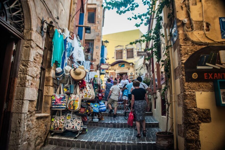 Chania: Sightseeing & Tastings Tour - Entering Chania Through the Dimotiki Agora market