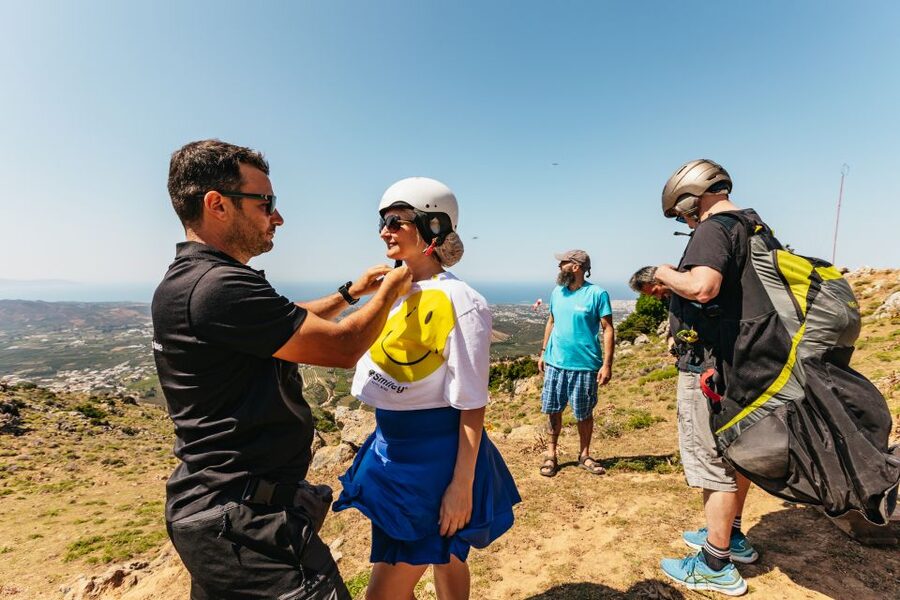 Chania: Tandem Paragliding Flight in Crete - Landing, Wrap-Up, and How the Crew Keeps It Comfortable
