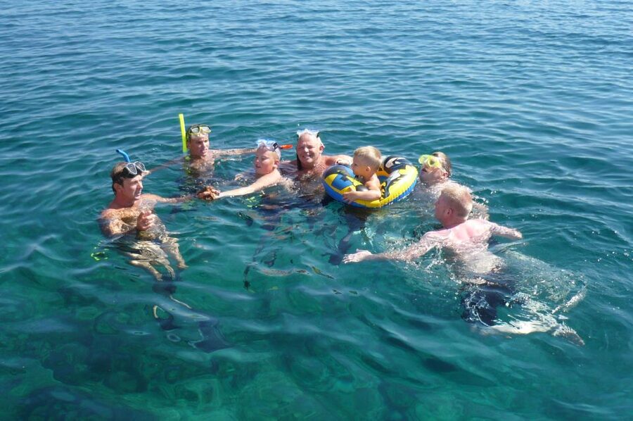 Chania Town: Glass-Bottom Boat Cruise to Thodorou & Lazareta - Stop 2: Lazaretta for a chilled beach break and underwater viewing