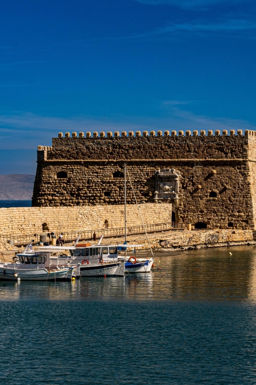 Crete: Day Tour to Heraklion City, Market & CRETAquarium - Liberty Square, Venetian Walls, and Koules Fortress Views