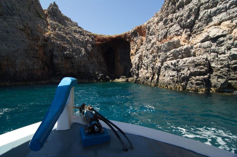 Crete: Fishing & Swimming Boat Cruise with Lunch & Drinks - Fishing Stops and Sea Rhythm: What the 4 Hours on the Water Feels Like