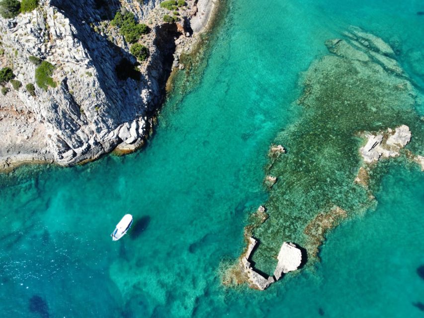 Crete: Fishing & Swimming Boat Cruise with Lunch & Drinks - Guides and Crew: What Personal Help Looks Like on This Trip