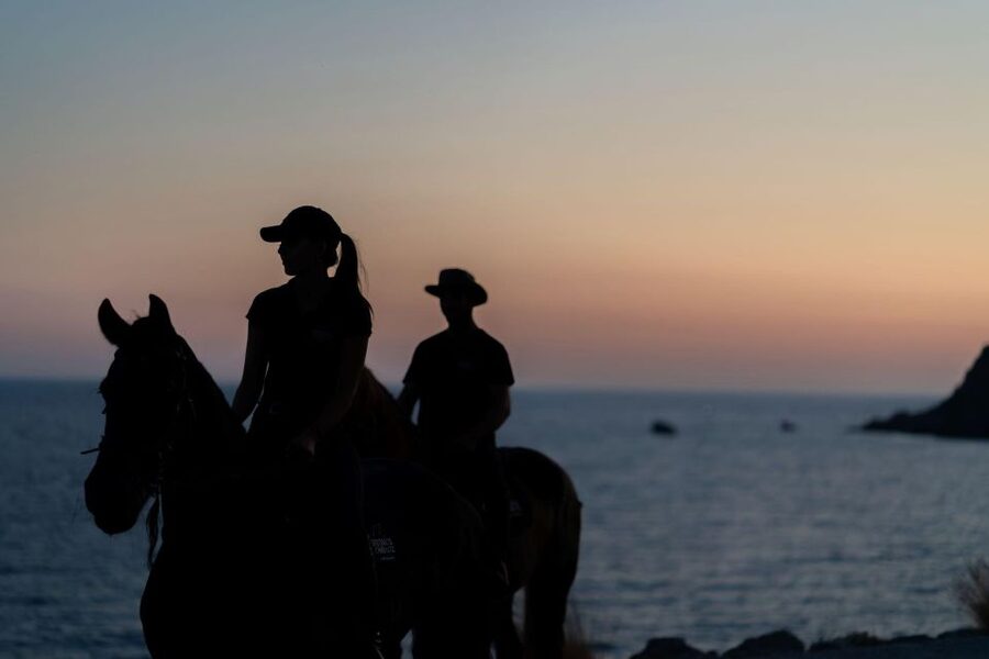 Crete Horse Riding: Mesmerising Sunset Ride - Included and not included, so you don’t get surprised