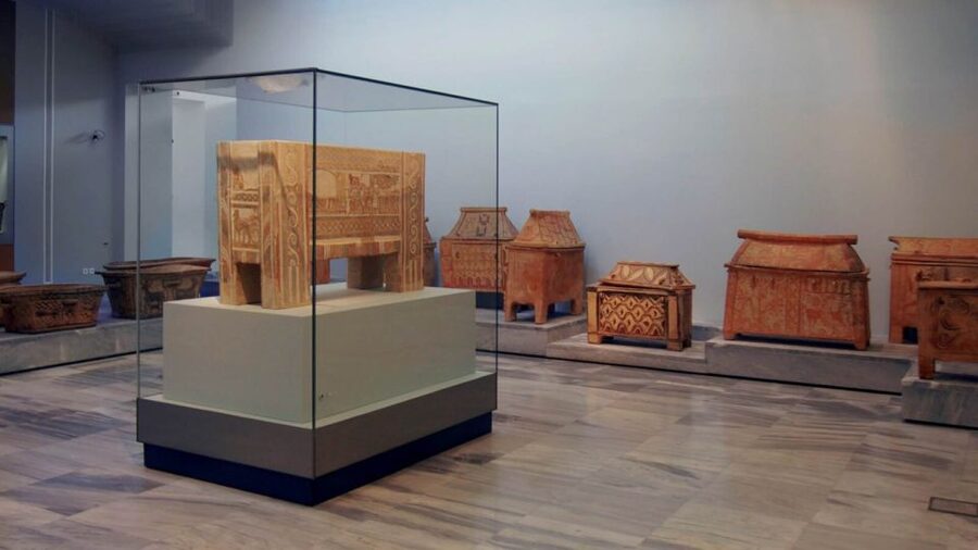 Crete: Knossos E-Ticket with Audio Guide & Optional Museum - A smart, time-slotted day plan from Knossos to Heraklion