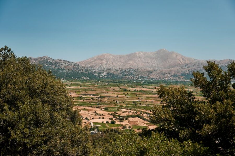 Crete: Knossos Palace and Lassithi Plateau Day Tour - Lassithi Plateau villages, Psychro ceramics, and the Mythological Park