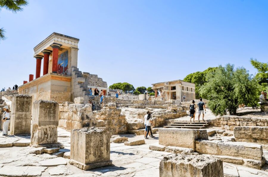 Crete: Knossos Palace Entry Ticket with Optional Audio Guide - Knossos at first glance: why this “ruin” feels like a whole city