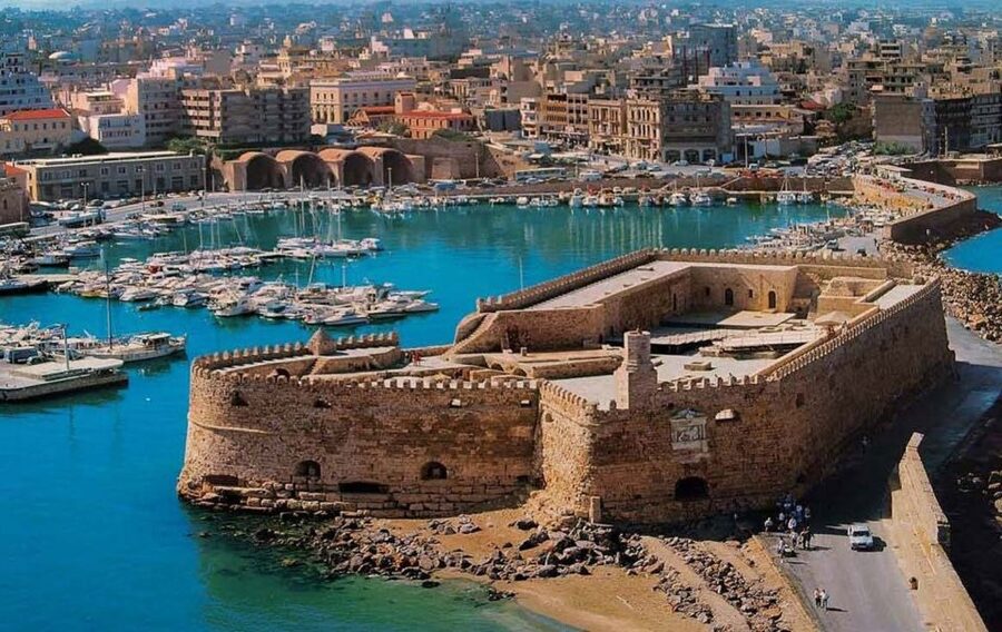 Crete: Knossos Palace, Heraklion City, Market Guided Tour - Free time in Heraklion: lunch, shopping, and the optional museum ticket