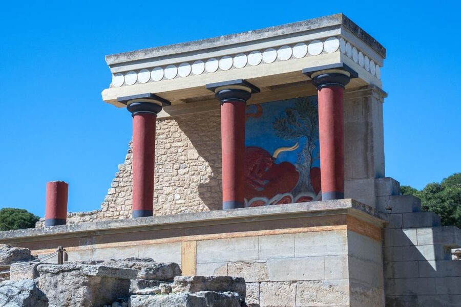 Crete: Knossos Palace & Heraklion Guided Tour - Heraklion Archaeological Museum: what you get with your free-time window