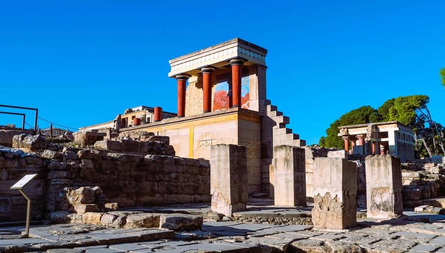 Crete: Knossos Palace, Winery & Olive Oil Tour with Lunch - The van ride and small-group pace you will actually feel