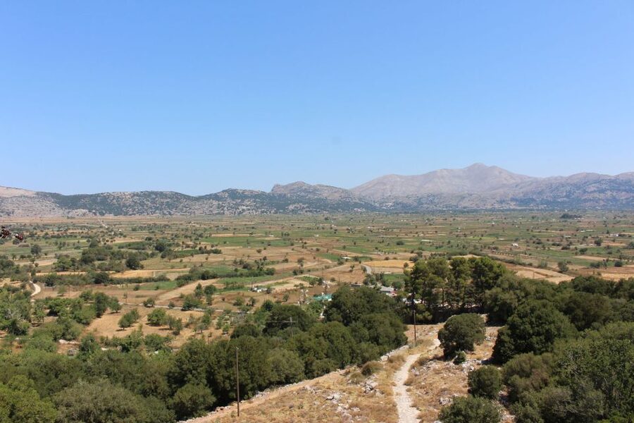 Crete: Land Rover Safari Through Katharo Plateau - Lassithi Plateau: where the agrarian rhythm still shows