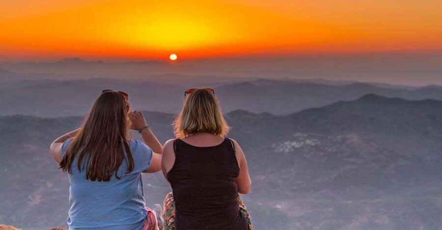 Crete: Land Rover Safari with Sunset Viewing, Dinner, & Wine - Sunset viewing with sparkling wine and fresh fruit: the big moment