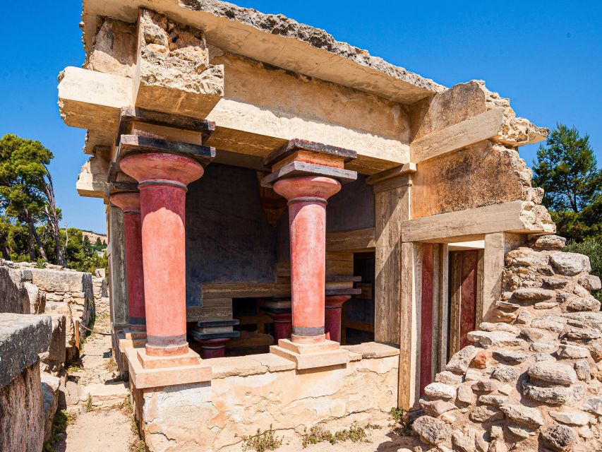 Crete: Lasithi Plateau & Knossos Palace Tour - The Ceramic Workshop Stop in Psychro: A Souvenir With Story