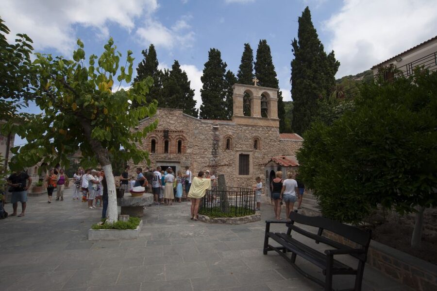 Crete: Lassithi Plateau & Kera Monastery Tour with Ceramics - Panagia Kera Kardiotissa Monastery: Frescoes, Icons, and Nuns-Run Calm