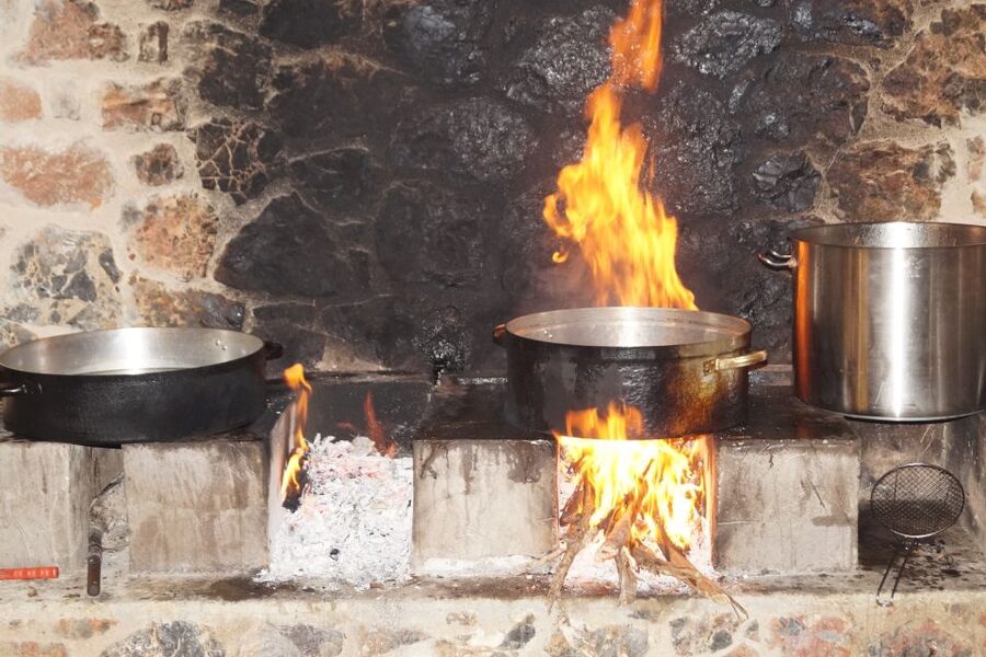 Crete: Olive Oil Factory Tour, Dinner & Traditional Dancing - The buffet dinner with wine, and what to eat first