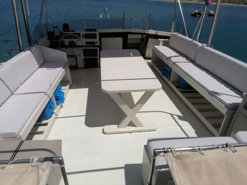 Crete: Snorkeling Boat Trip with Lunch and Transfer - Crew and boat feel: small details that make the trip better