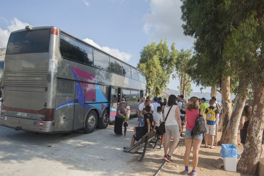 Crete: Spinalonga, Agios Nikolaos and Elounda with BBQ Lunch - Agios Nikolaos and Lake Voulismeni: how to use your free time well