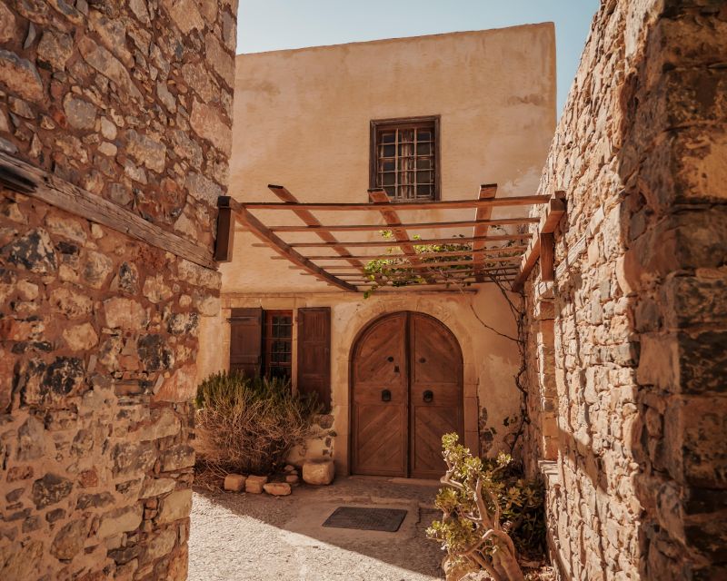 Crete: Spinalonga-Plaka-Agios Nikolaos Tour - Elounda at the end: coffee by the bay, less sightseeing pressure