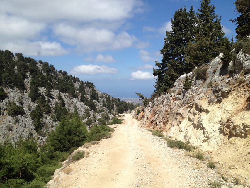 Crete: White Mountains Preserve Day Tour - Mitato shepherd’s hut at 1350 m: cheese tradition meets real mountain life