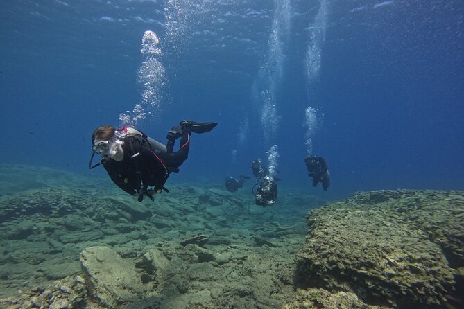 Experience Scuba Diving in Heraklion Crete - What happens before you go underwater: briefing, paperwork, and gear setup