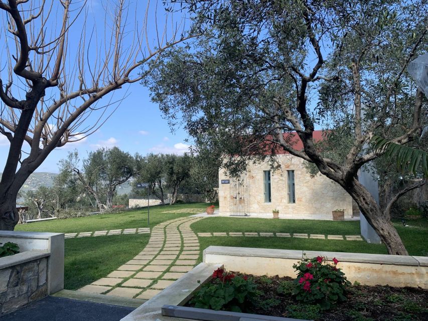 Explore the Secrets of Wine and Olives in Chania - Sebronas lunch: where the Cretan food story actually lands