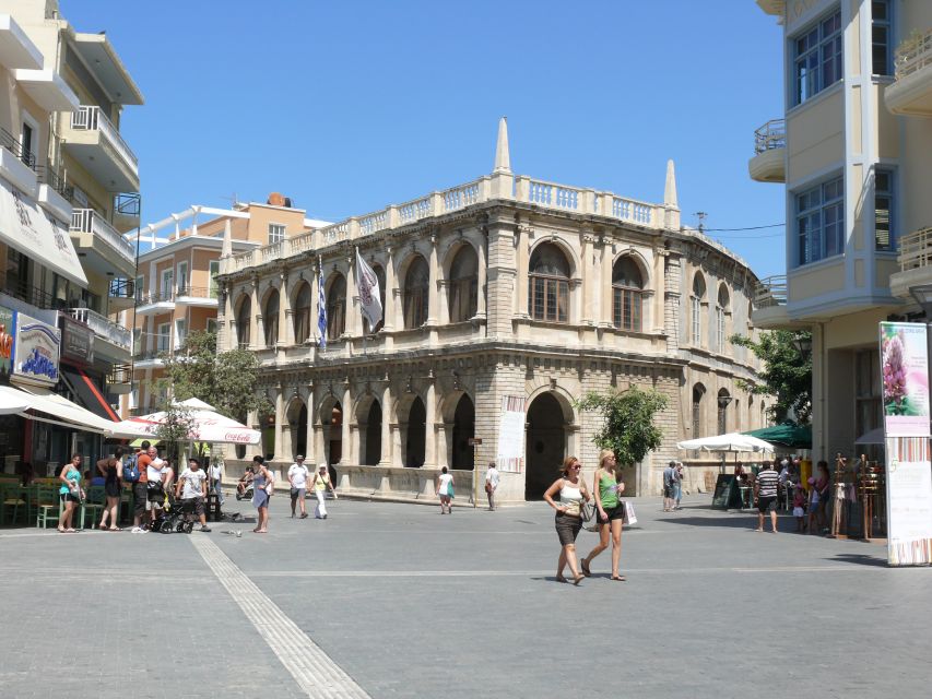 From Chania: Full-Day Heraklion Highlights Guided Tour - Knossos Palace: how the Labyrinth story becomes visible
