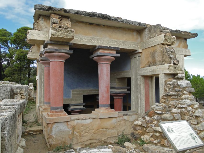 From Chania: Full-Day Heraklion Highlights Guided Tour - Shared vs private options: picking the right fit for your style