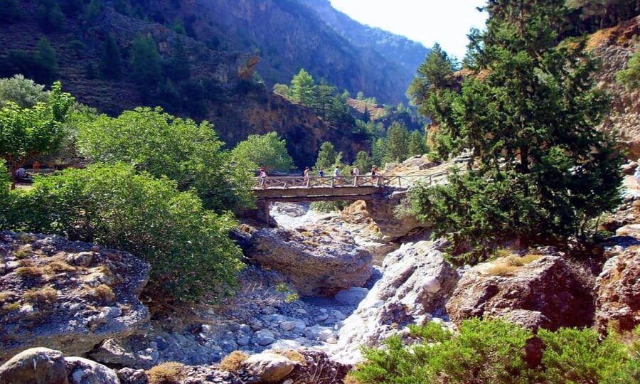 From Chania/Rethymno: Samaria Gorge Easy Way - Bus down to Chora Sfakion, and the road reality to plan for