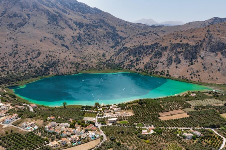 From Heraklion: Chania Town, Kournas Lake, and Rethymno Tour - What Makes the Tour Feel Good: Guides, On-Bus Audio, and Practical Info