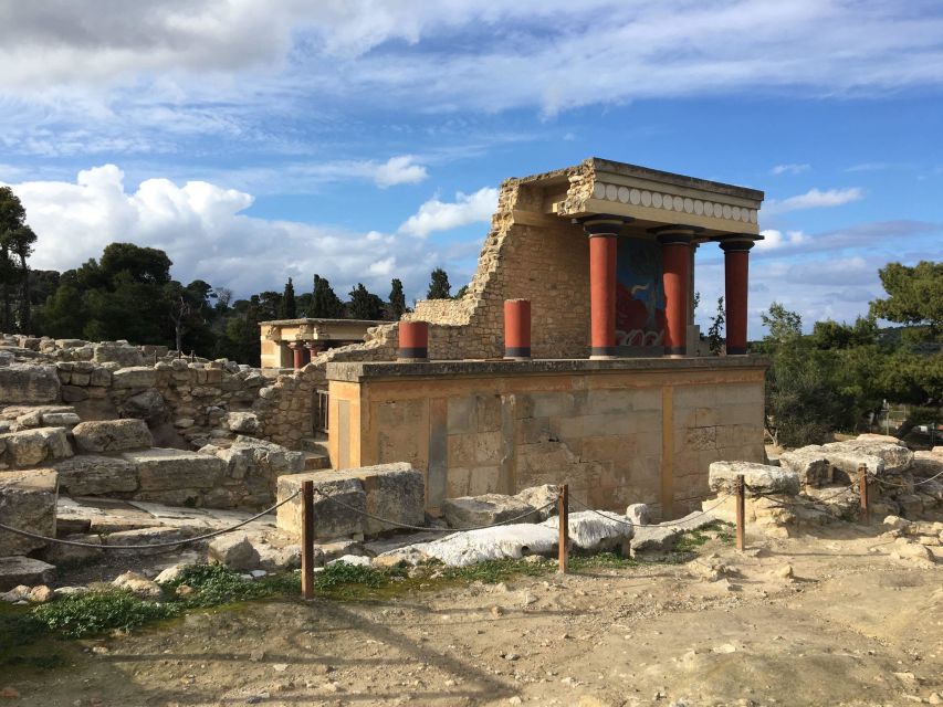 From Heraklion: Knossos Palace Entry Ticket and Private Tour - Sir Arthur Evans and the work behind what you’re seeing