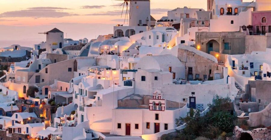 From Heraklion/Rethymno: Santorini Cruise with Pickup - What the tour guide actually adds to your day
