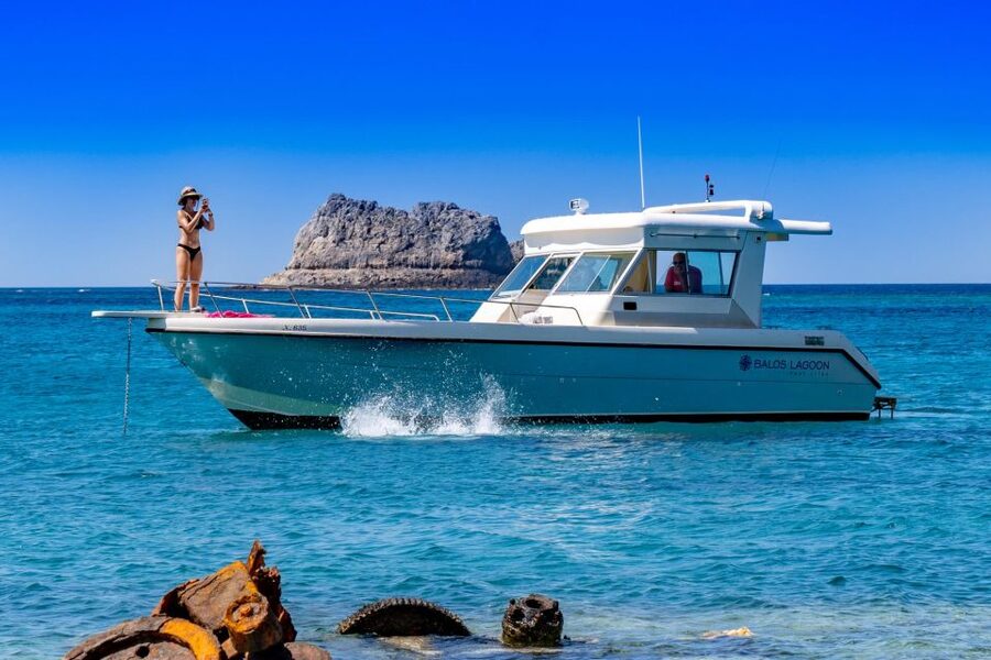 From Kissamos Port: Private Boat Cruise to Balos & Gramvousa - The Boat, the Skipper Style, and What to Watch For