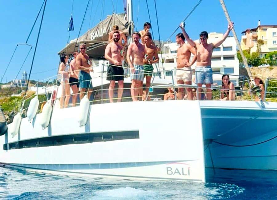 From Panormo: Luxe All-Inclusive Catamaran Cruise with Lunch - The return sailing: more relaxed time plus the deck experience
