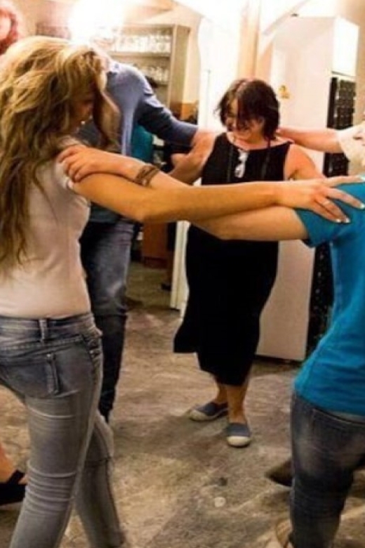 From Rethymno: Cretan Night Music, Food & Dancing - English Tour Guide and Communication Reality