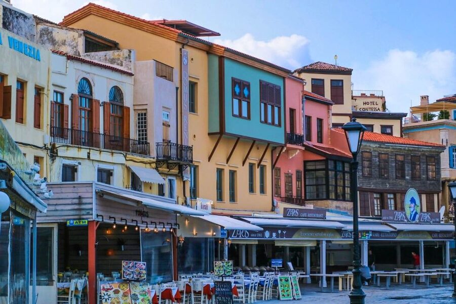 From Rethymno: Full- or Half-Day Trip to Chania - The ride into Chania: what the bus time is really for