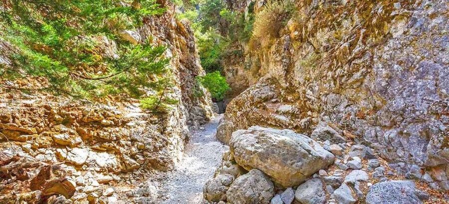 From Rethymno: Imbros Gorge & Libyan Guided Sea Tour - Entering Imbros Gorge: What the Walk Really Feels Like