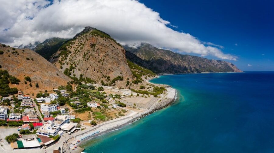From Rethymno: Samariá Gorge Full-Day Hike - Guides, safety, and handling the one thing you cannot predict: weather