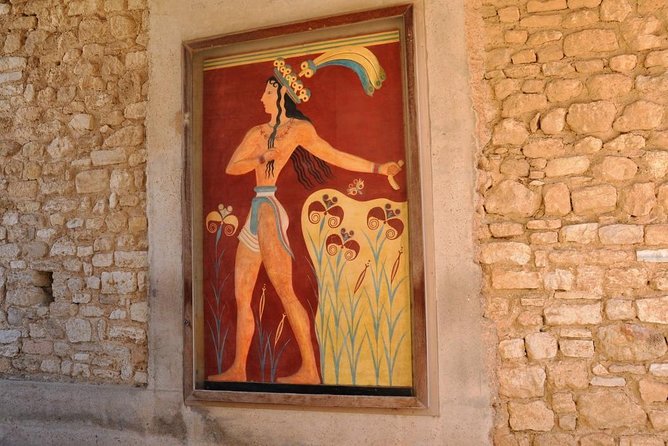 Full-Day Knossos And Heraklion Tour From Chania - The Palace of Knossos, guided in English, and how to make 2 hours count