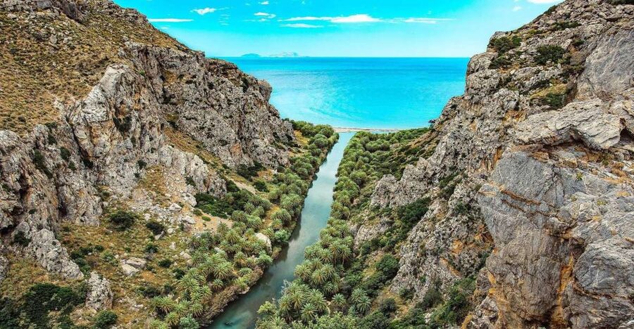 Georgioupolis: Preveli Palm Beach Day Trip by Bus and Boat - Why Preveli feels like a tropical break from Georgioupolis