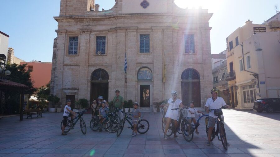 Good Morning Chania Bike Tour - Splantzia to Kum Kapi: seeing the coast keep changing