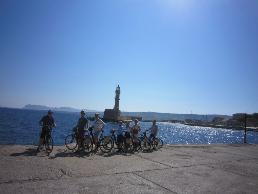 Good Morning Chania Bike Tour - How the audio headset and tour leader pair up